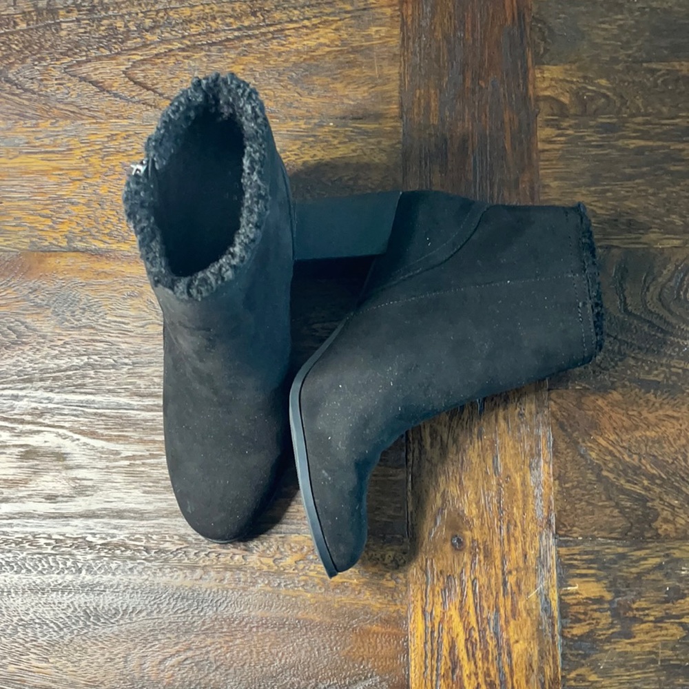 Women’s Faux Lined Black Booties (0015)